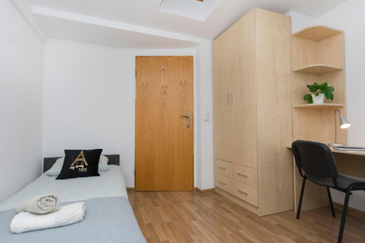 Akademikus Torun Hostel Εξωτερικό φωτογραφία